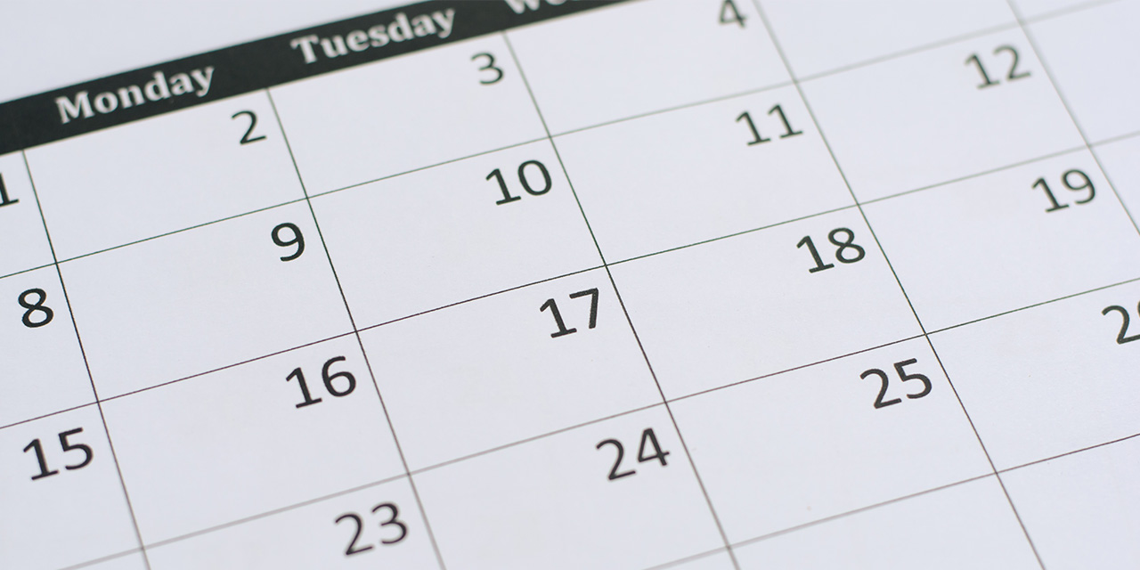Close-up of weekdates on a calendar