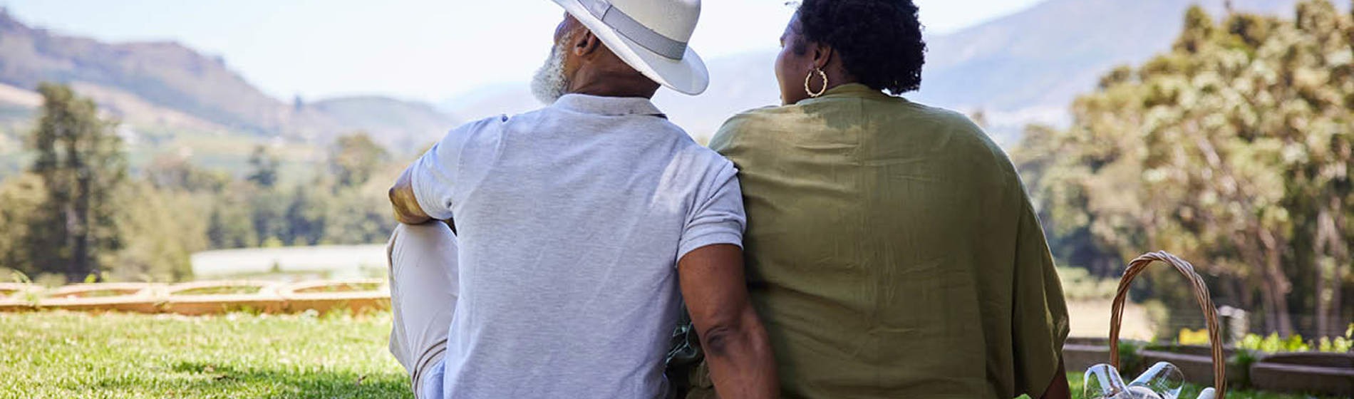 A retired couple having a picnic